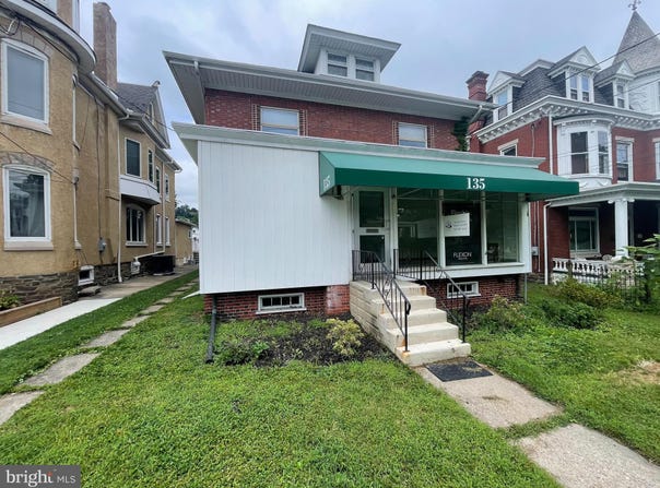 135 N READING AVENUE, BOYERTOWN, PA 19512