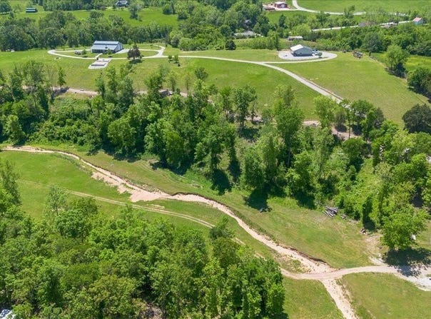 1633 Jessie James Road, Pineville, MO 64856