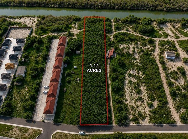 425 Riverside Dr., Eagle Pass, TX 78852