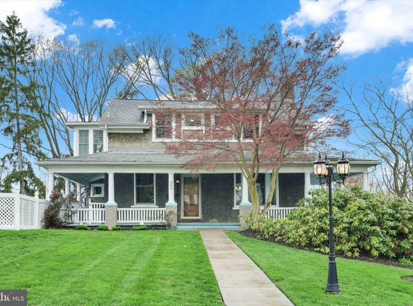 662 S MARKET STREET, ELIZABETHTOWN, PA 17022