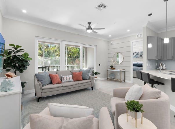 238 INDIES Drive E, Naples, FL 34114