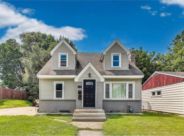 225 11th Avenue N, South Saint Paul, MN 55075