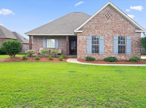 157 Sunline Dr, Petal, MS 39465