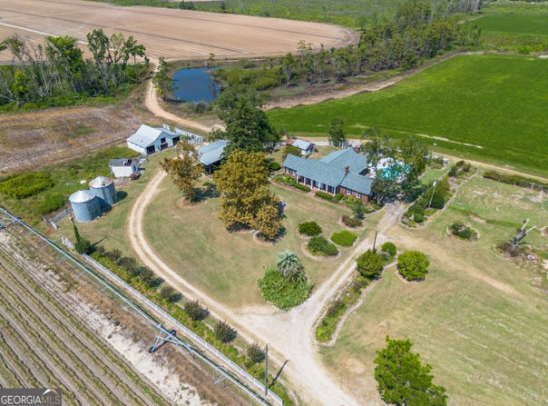 1671 Warren Carter Road, Douglas, GA 31533