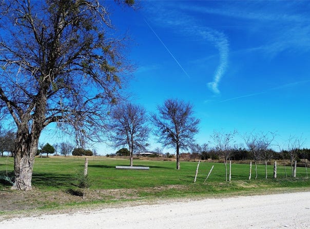 HCR 3363, Mount Calm, TX 76673
