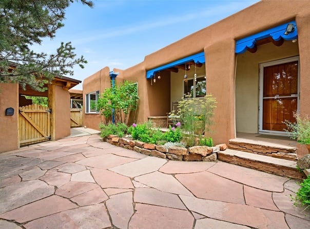 129 Solana Drive, Santa Fe, NM 87501