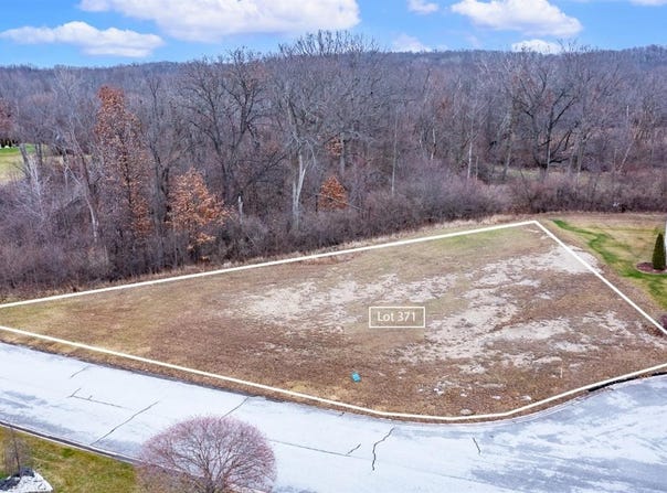 10805 Bridgewater Court, Crown Point, IN 46307
