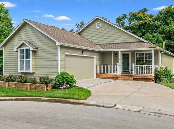 17014 E 45th Street S, Independence, MO 64055