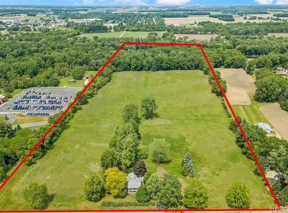 607 E King Street, Corunna, MI 48817