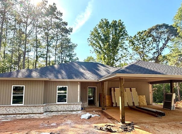 27 Holcomb Carroll Rd, Carriere, MS 39426