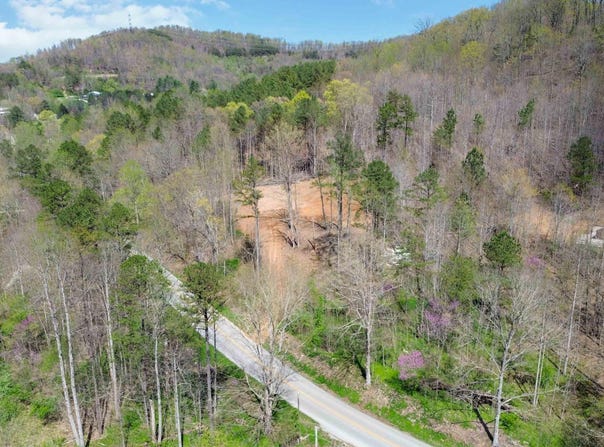 9999 Meadow Creek Road, Corbin, KY 40701