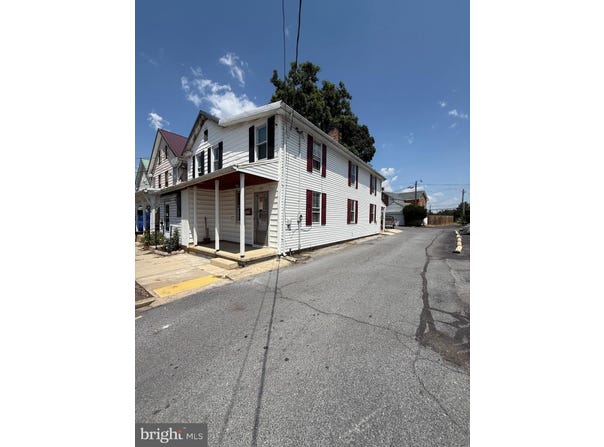 759 E WASHINGTON STREET, CHAMBERSBURG, PA 17201