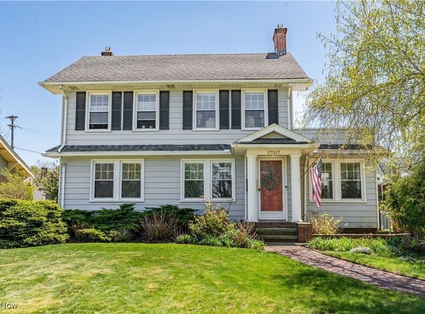 17517 Hilliard Road, Lakewood, OH 44107