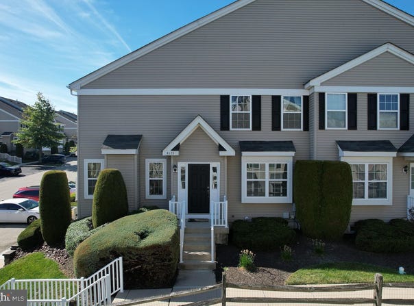 4125 BUNKER HILL Drive S, COOPERSBURG, PA 18036