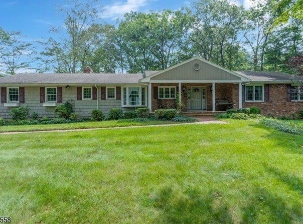 50 Round Top Road, Warren Township, NJ 07059