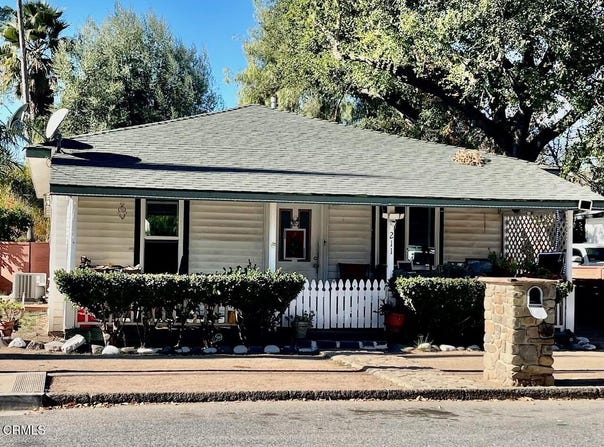 211 Fox Street, Ojai, CA 93023
