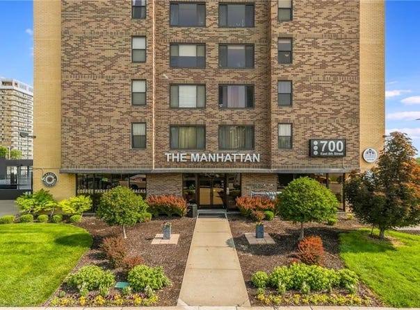 700 E 8TH Street, Kansas City, MO 64106