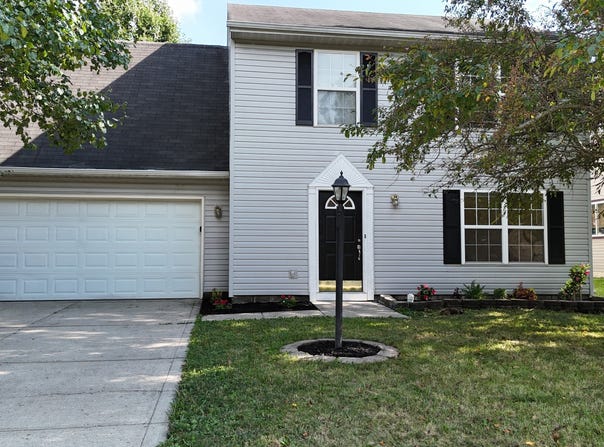 8913 Glass Chimney Lane, Fishers, IN 46037
