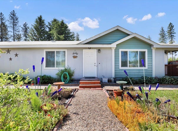 127 W Montgomery Rd, Deer Park, WA 99006