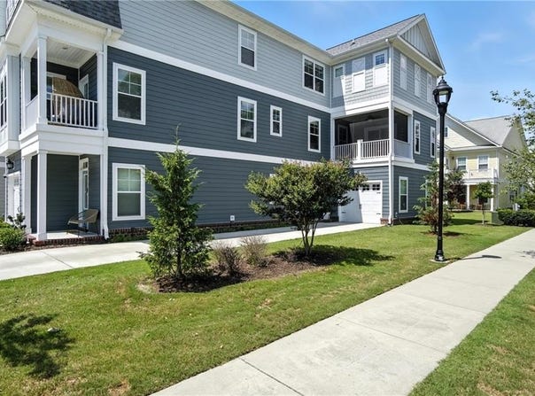 102 Mizzen Quarter Loop, Yorktown, VA 23693