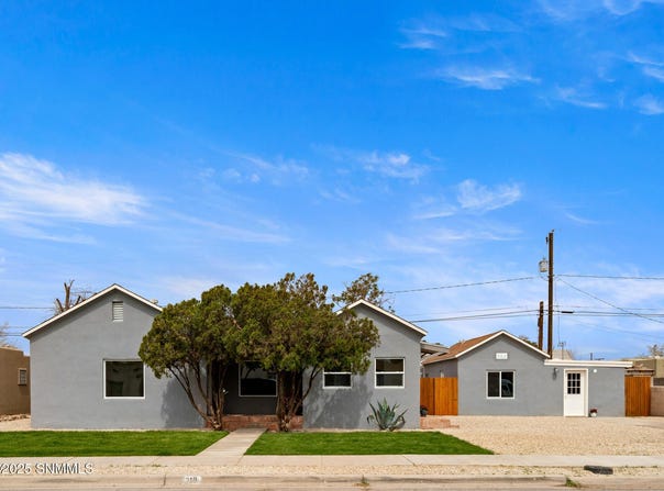 318 Linda Vista Road, Las Cruces, NM 88005