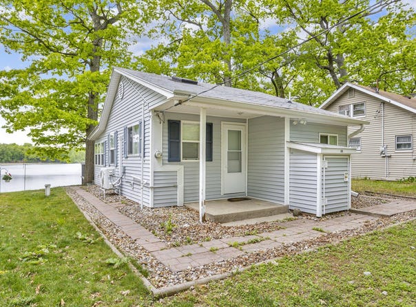 5008 Schrah Drive, Munith, MI 49259