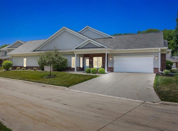 47 Colwyn Ct, IowaCity, IA 52246