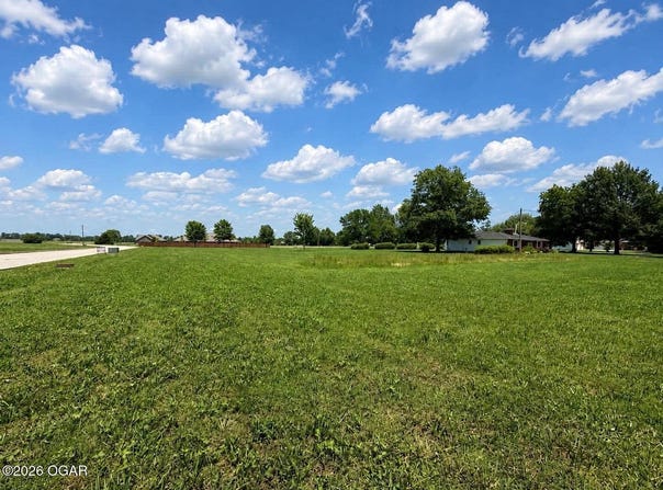 N Riverside Drive, Columbus, KS 66725