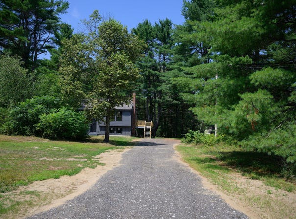 8 Woodland Avenue, Standish, ME 04084
