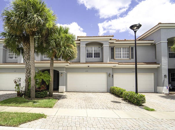 2177 SW Cape Cod Drive, Port Saint Lucie, FL 34953