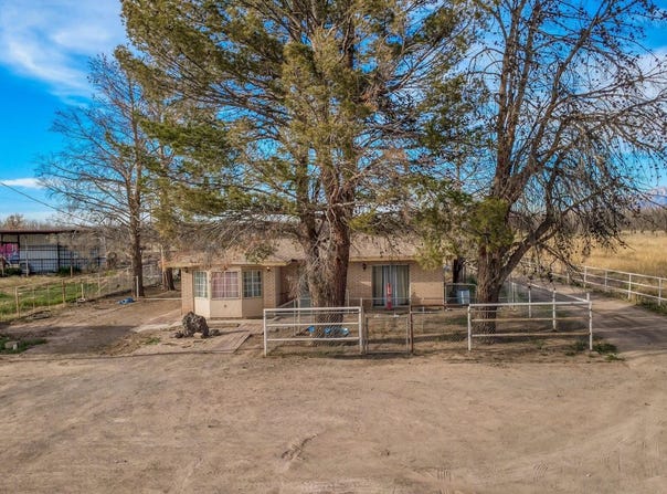 921-2 Lister Drive, La Mesa, NM 88044