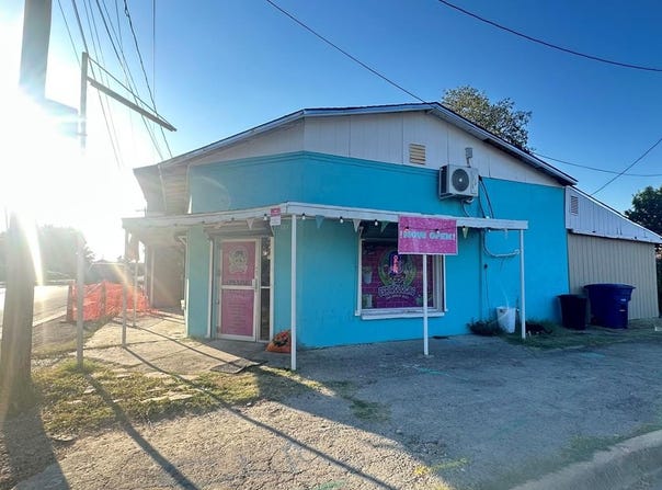 1001 Arlington, Eagle Pass, TX 78852