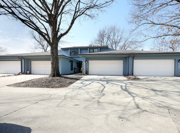 6184 Terrace Drive, Johnston, IA 50131