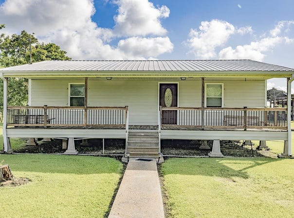 553 Lake Long Drive, Houma, LA 70364