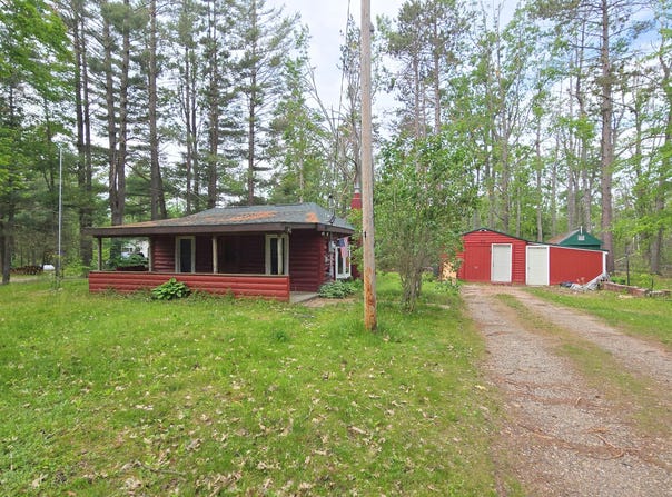 2880 Ann Arbor Road, Lewiston, MI 49756