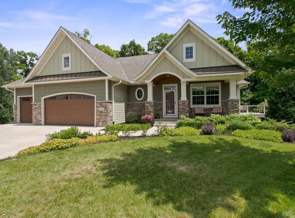 2008 Little Creek Circle, Rockford, MN 55373