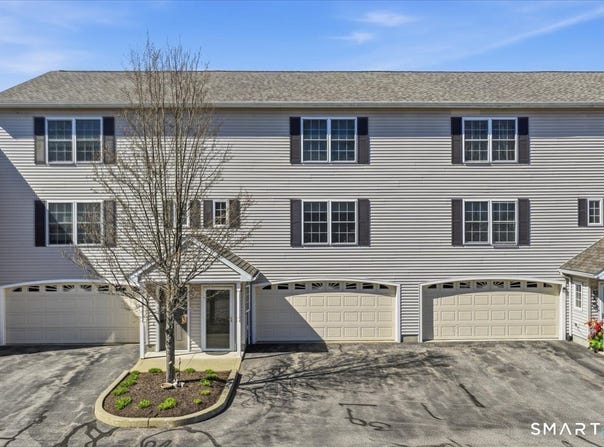 156 Briar Lane, Norwich, CT 06360