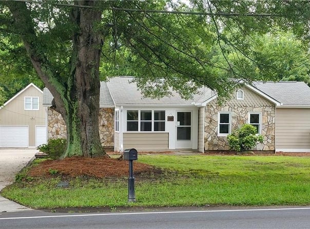 6109 Main Street SE, Acworth, GA 30101