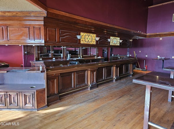 62927 US HWY 40 unit: Lobby Bar & Restuarant, Granby, CO 80446