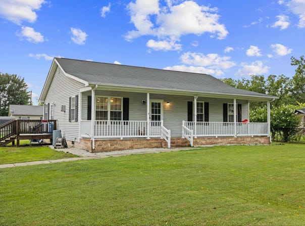 402 4TH ST, GROTTOES, VA 24441