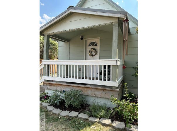 1213 Main Street, Salmon, ID 83467