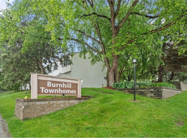 695 E Burnsville Parkway, Burnsville, MN 55337