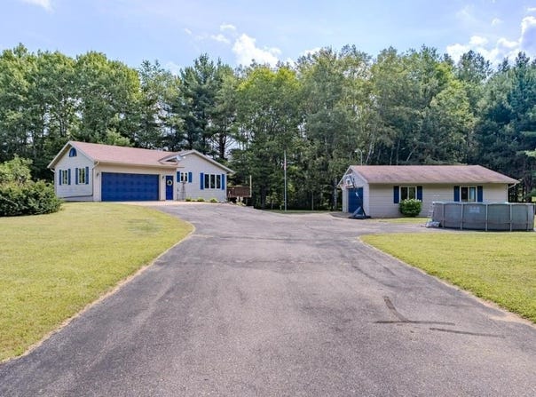 1746 COUNTY ROAD X, Kronenwetter, WI 54455