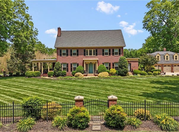 16520 Church Street, Amelia Courthouse, VA 23002