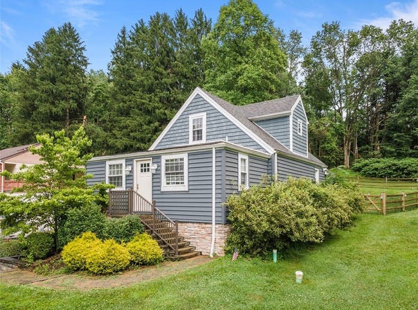 4673 Mill Stream Ct, Murrysville, PA 15668