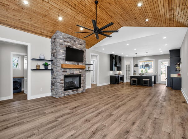 813 Bellerive Boulevard, Nicholasville, KY 40356