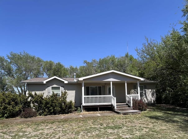 1494 W 27th Street, Hays, KS 67601