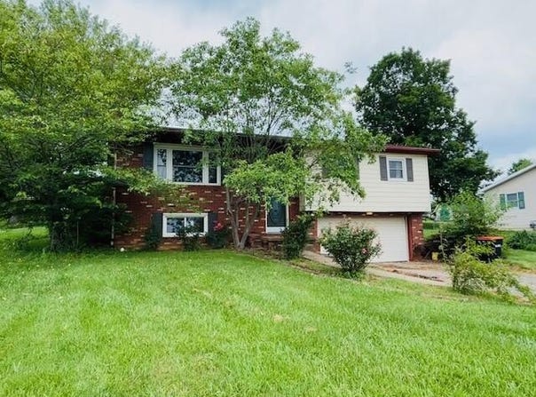 6365 Brentcrest Drive, Nashport, OH 43830