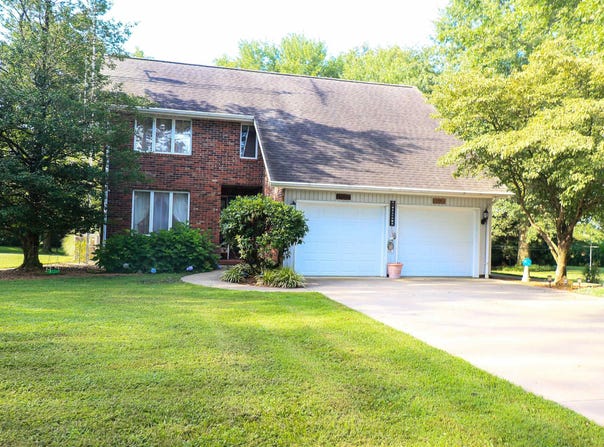7194 S US Hwy 231 Highway, Huntingburg, IN 47542