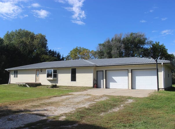 1499 Myers Rd, Broken Bow, NE 68822